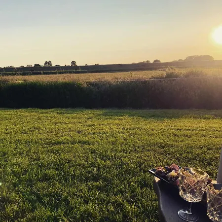 Holiday home Hof Hilkenborg Am Deich 75099 *